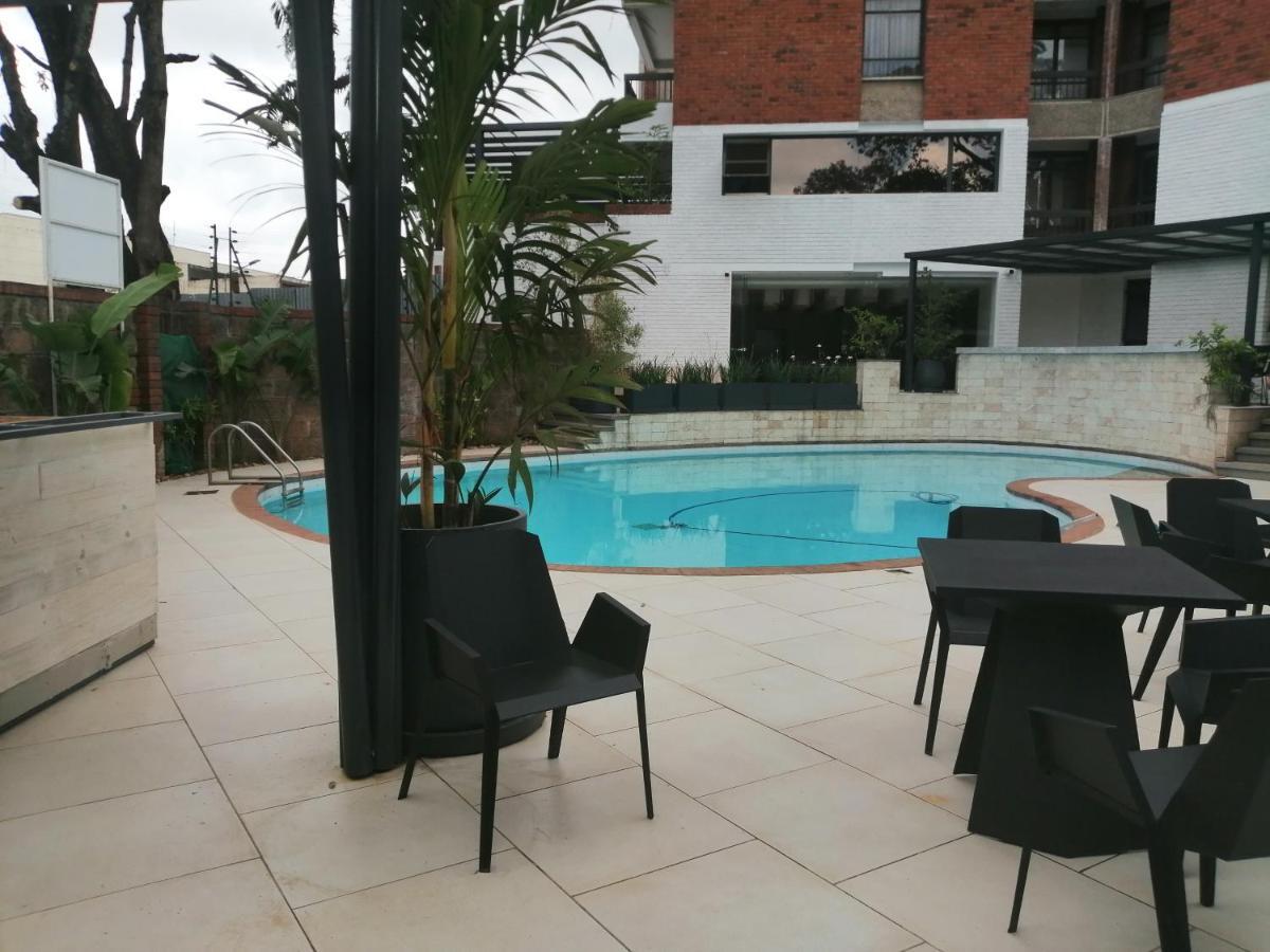 Longonot Place Serviced Apartment-Nairobi, City Centre Cbd Exteriör bild